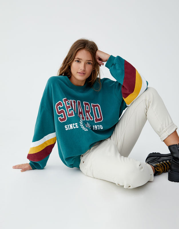 Basic zipped sweatshirt